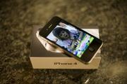 APPLE IPHONE 4 32GB AND BLACKBERRY TORCH 9800